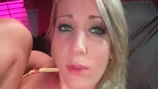 Blonde slut barbie white is getting her pussy fucked